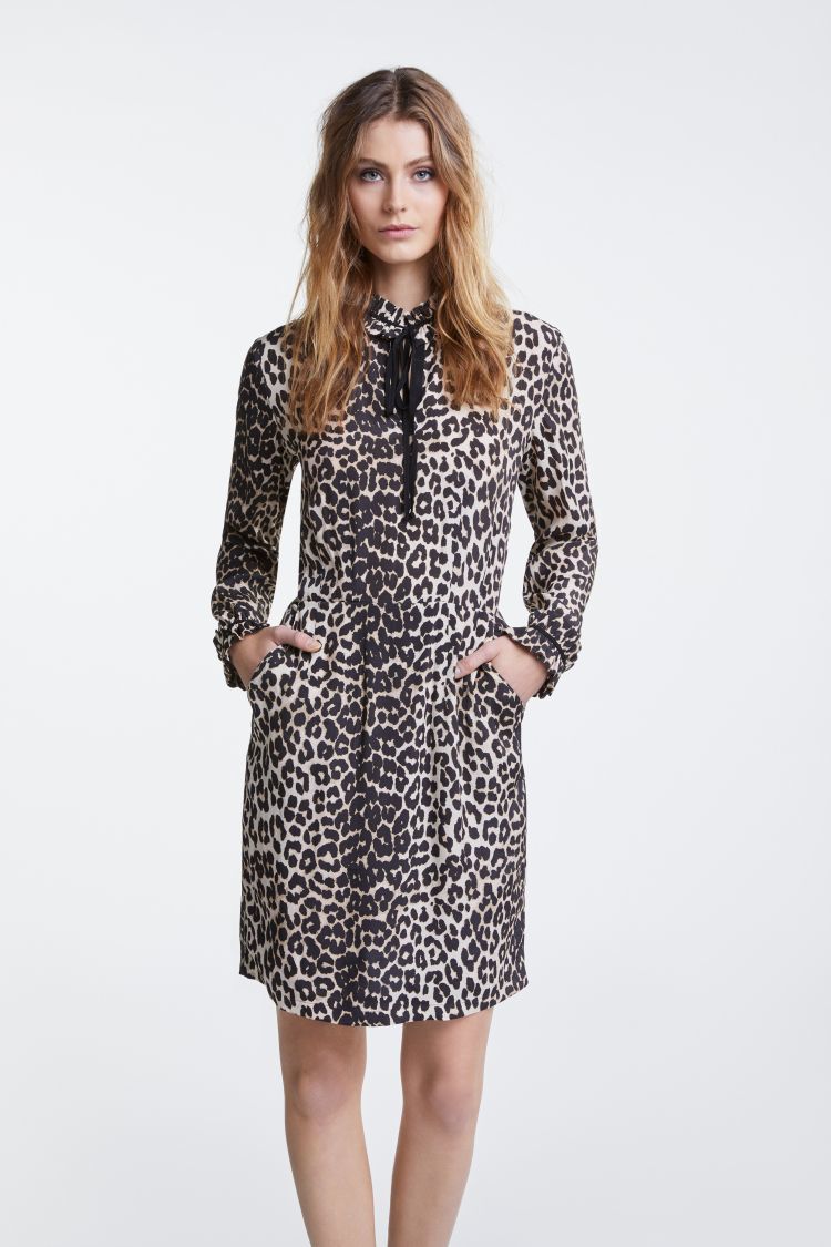 Leopard Print Dress with Ruffle Detail at the neck and cuff OUIDRLEO