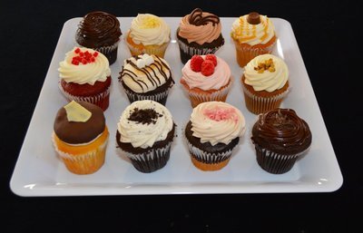 12 pack Variety Cupcakes