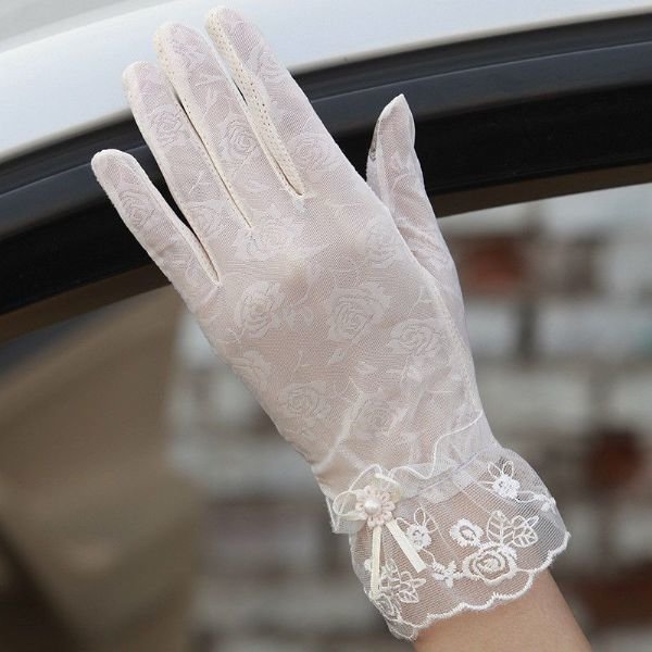 cream lace gloves