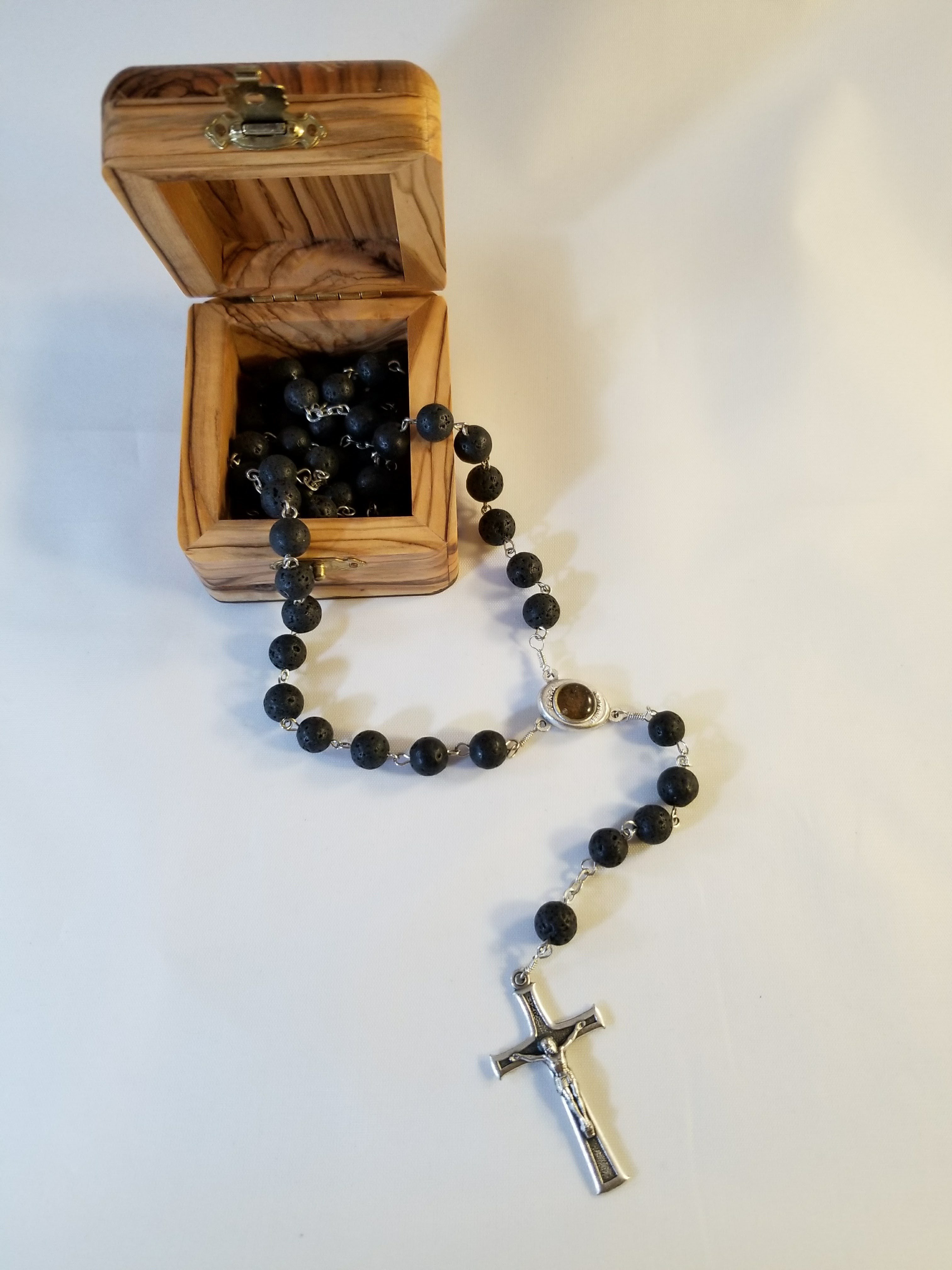 Bethlehem Olive Wood Jewelry Box with Painted Rosary 00063
