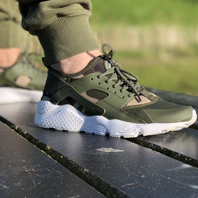 Camo Carp Sneakers