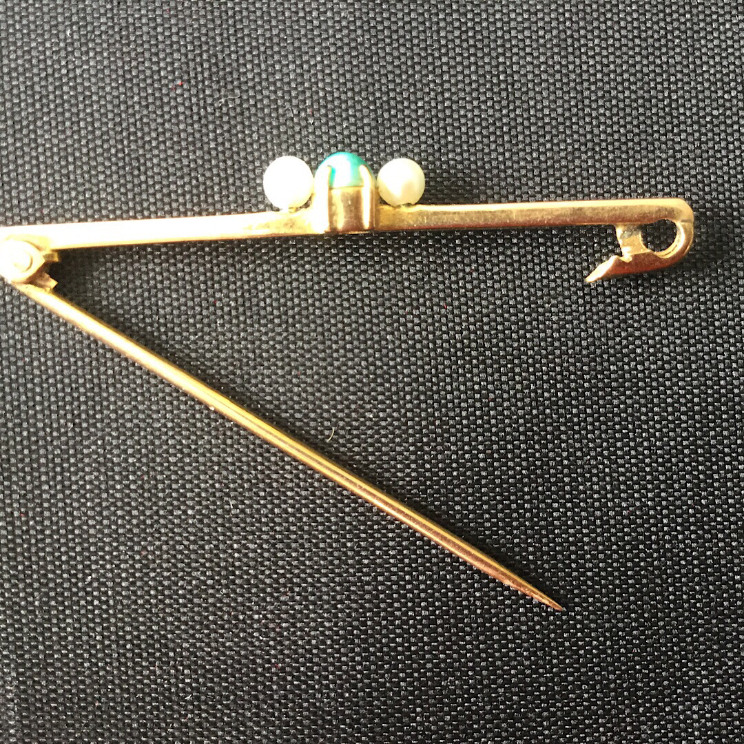 9ct Gold Bar Brooch with Seed Pearl