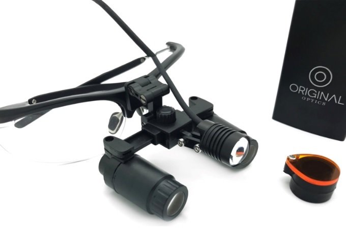 Keplersche Lupenbrille mit PureLight von OriginalOptics Keplersche Lupenbrille mit PureLight von OriginalOptics