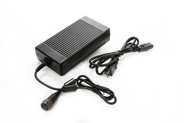 SAROS AC Power Adapter 00042