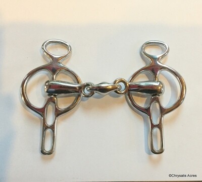 Liverpool Bit: Oval (Bean) Link Snaffle - 2 Slot Liverpool Bit: Oval (Bean) Link Snaffle - 2 Slot
