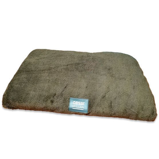 Cama Térmica Antideslizante para Perro Cesar Millan 48x74cms
