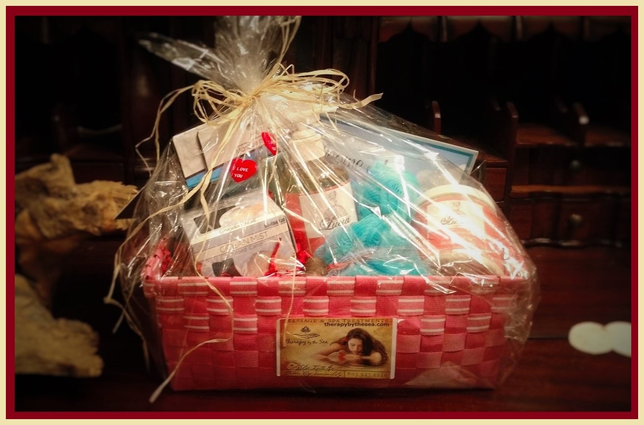 CUSTOM GIFT BASKET