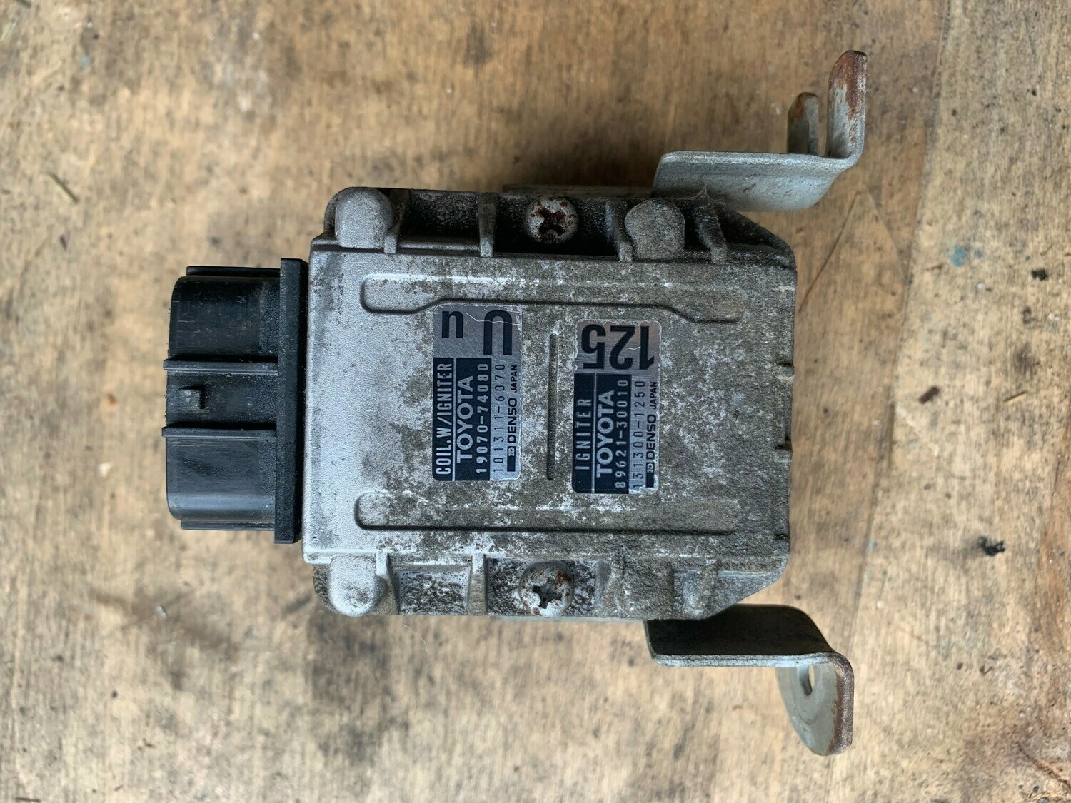 LED MR & OEM H4 Headlights, LED Brake Light, Fog Light Switch & Relay