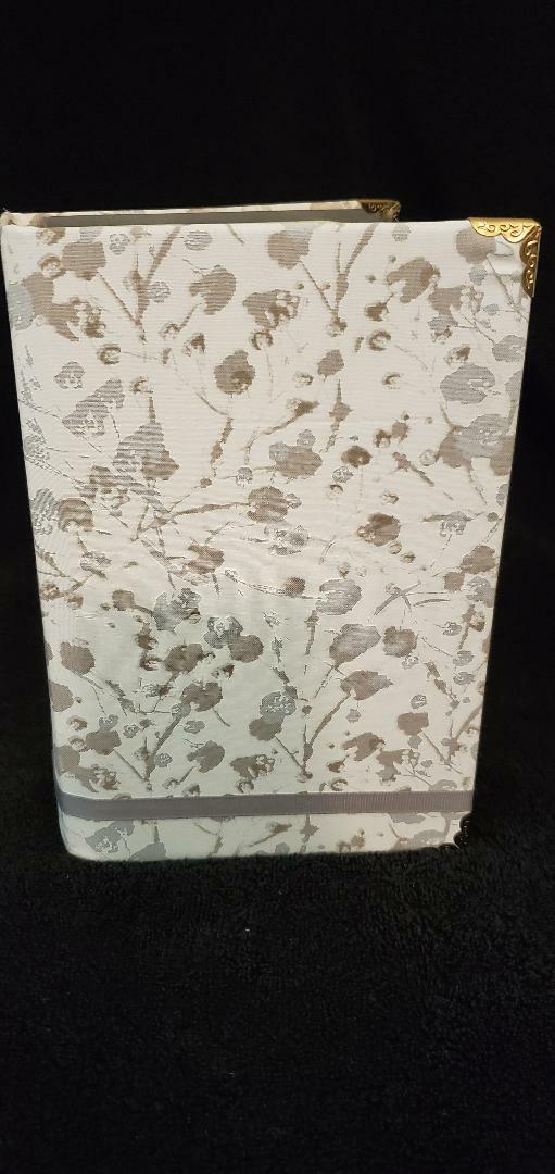 Class of 2019 cut & fold book