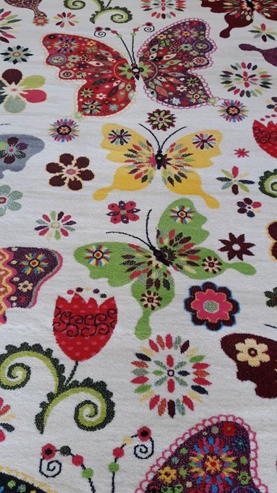 Kids butterfly rug 230 x 150cm