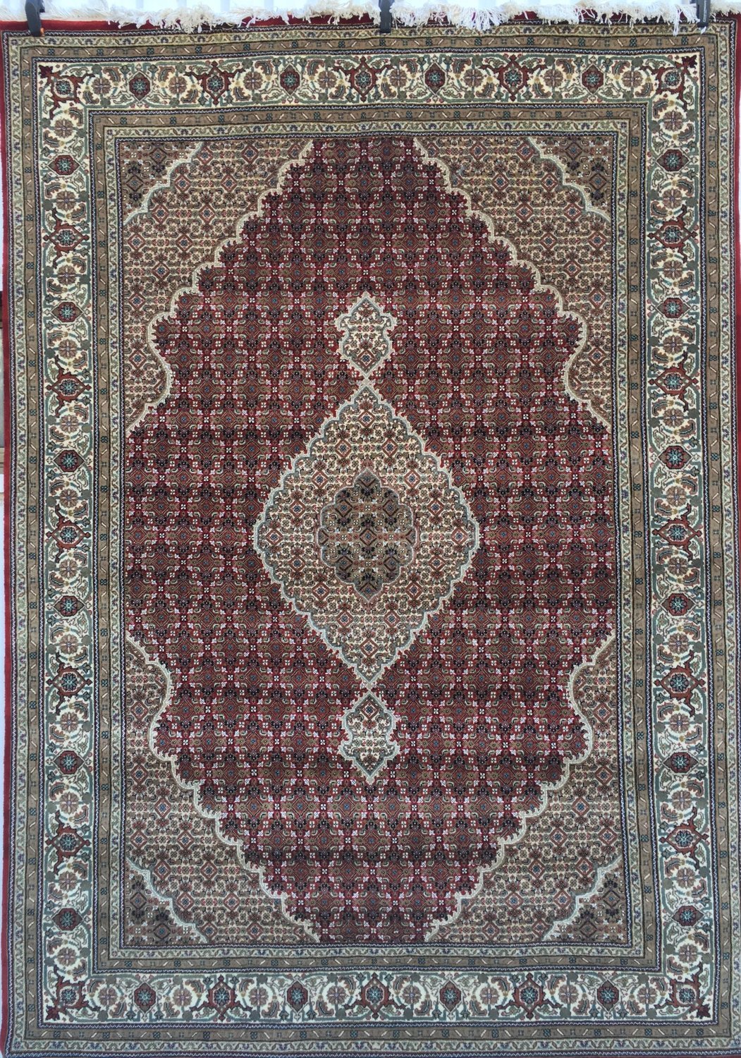Tabriz 240 x 172 cm