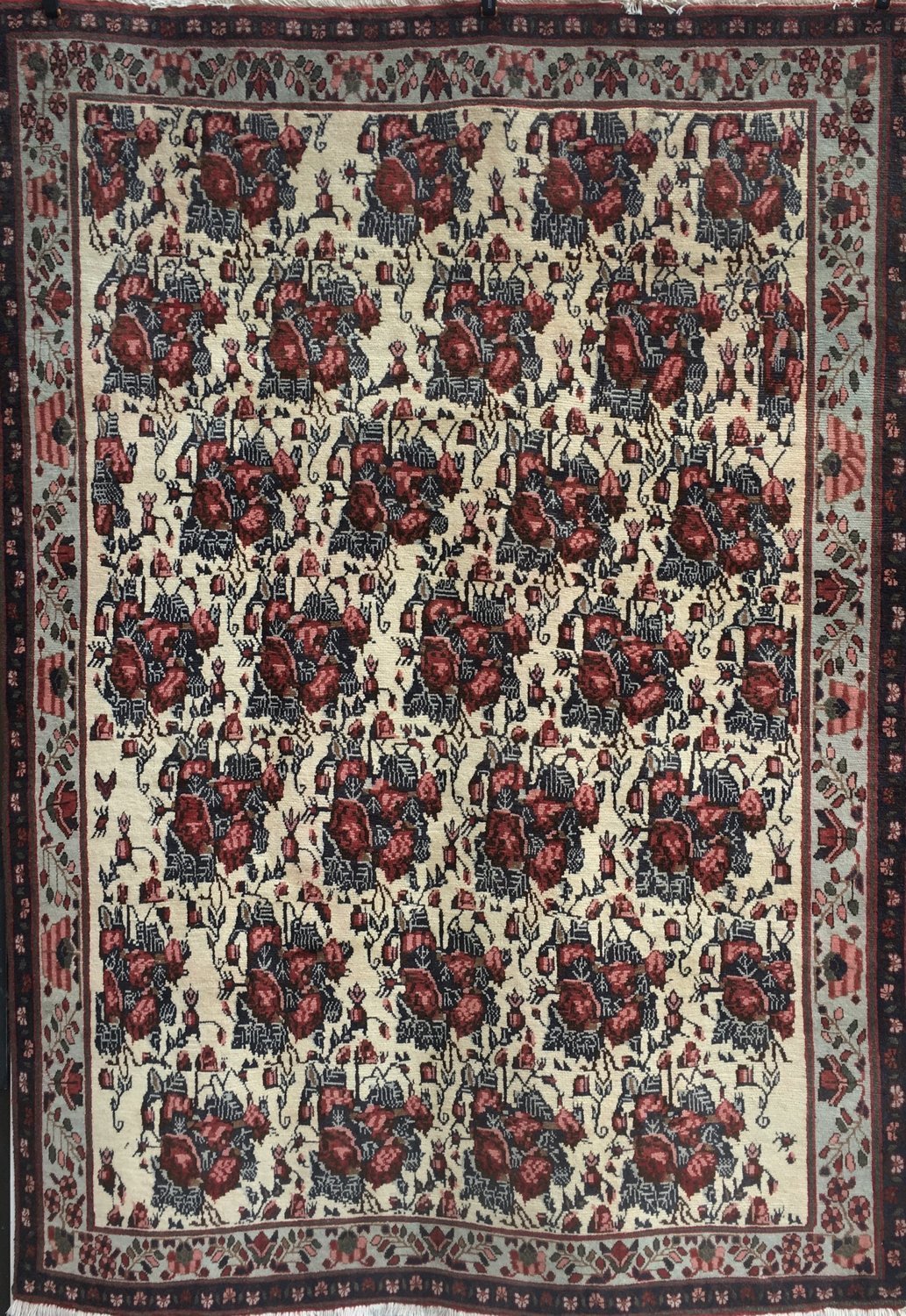 Gharajeh 242 x 173 cm