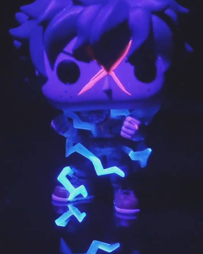 glow in the dark deku