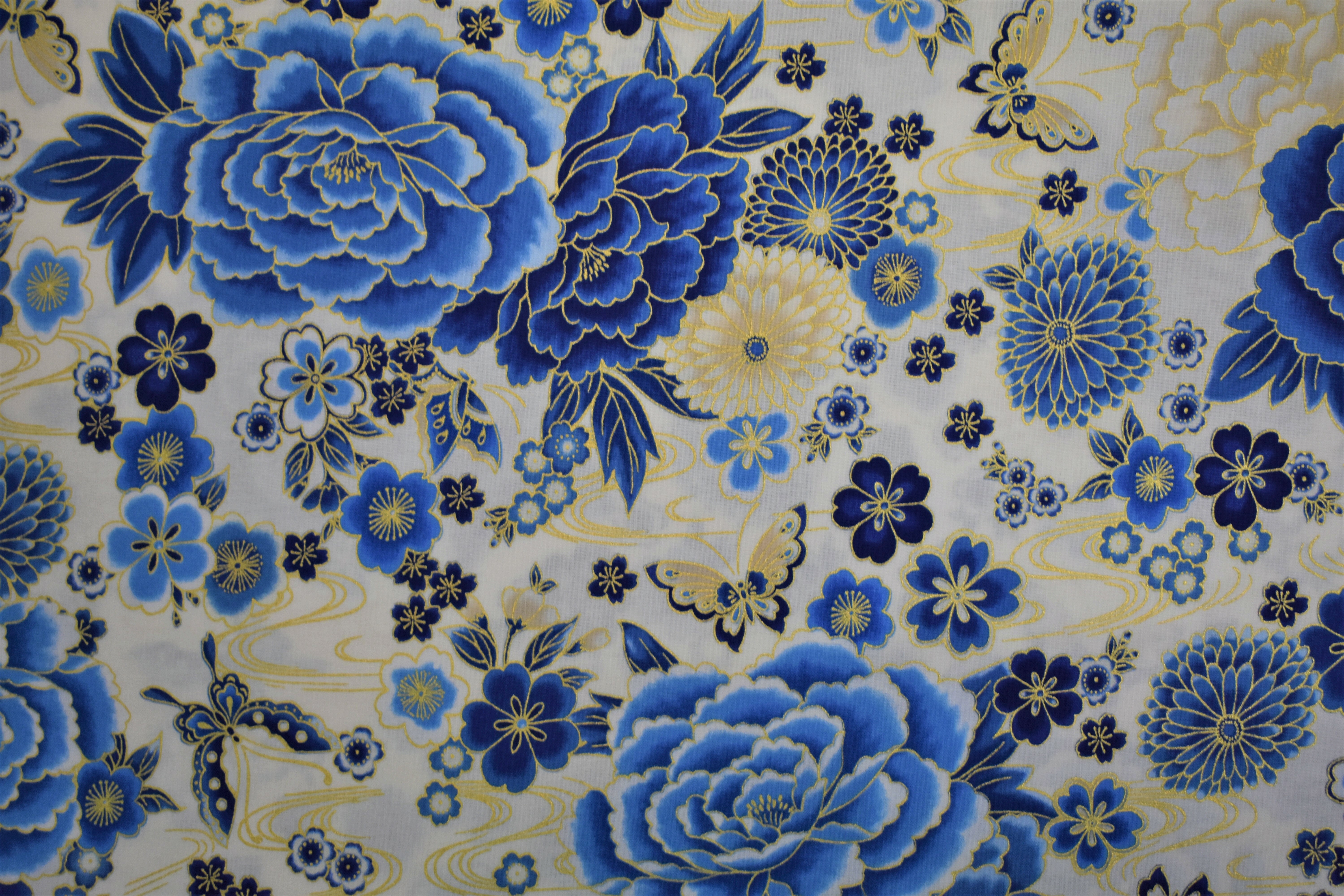 Imperial Collection - Blue Flowers - Robert Kaufman 55009