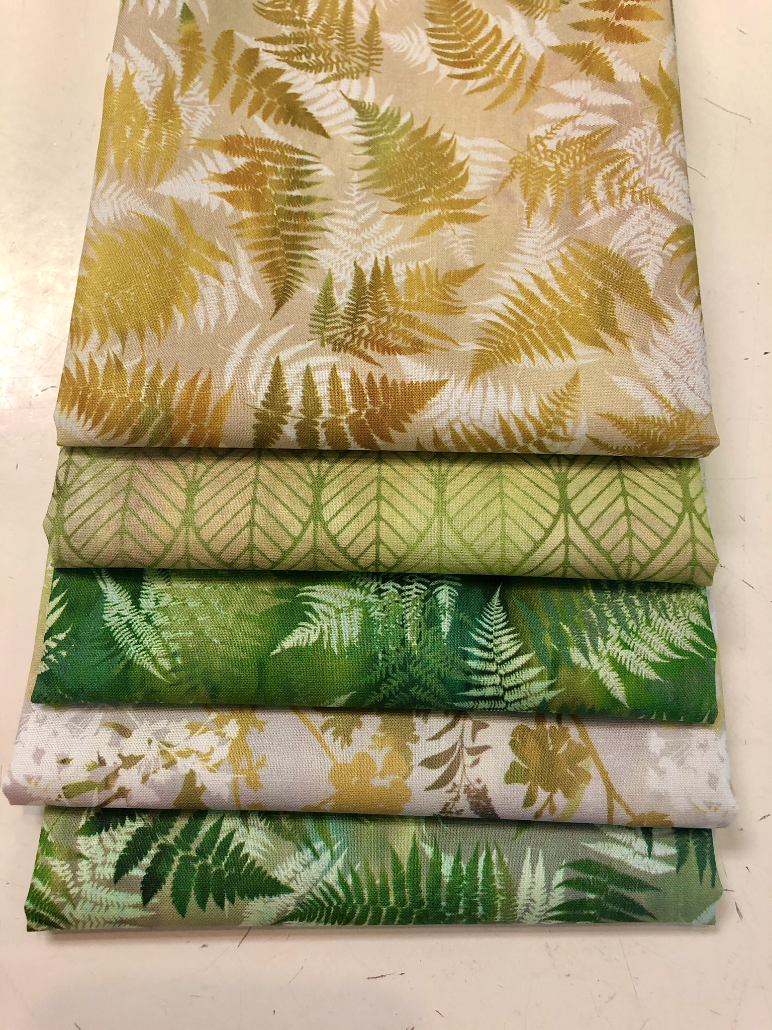 Garden Of Dreams - Yellow/Green- Fat Quarter Bundle 55475