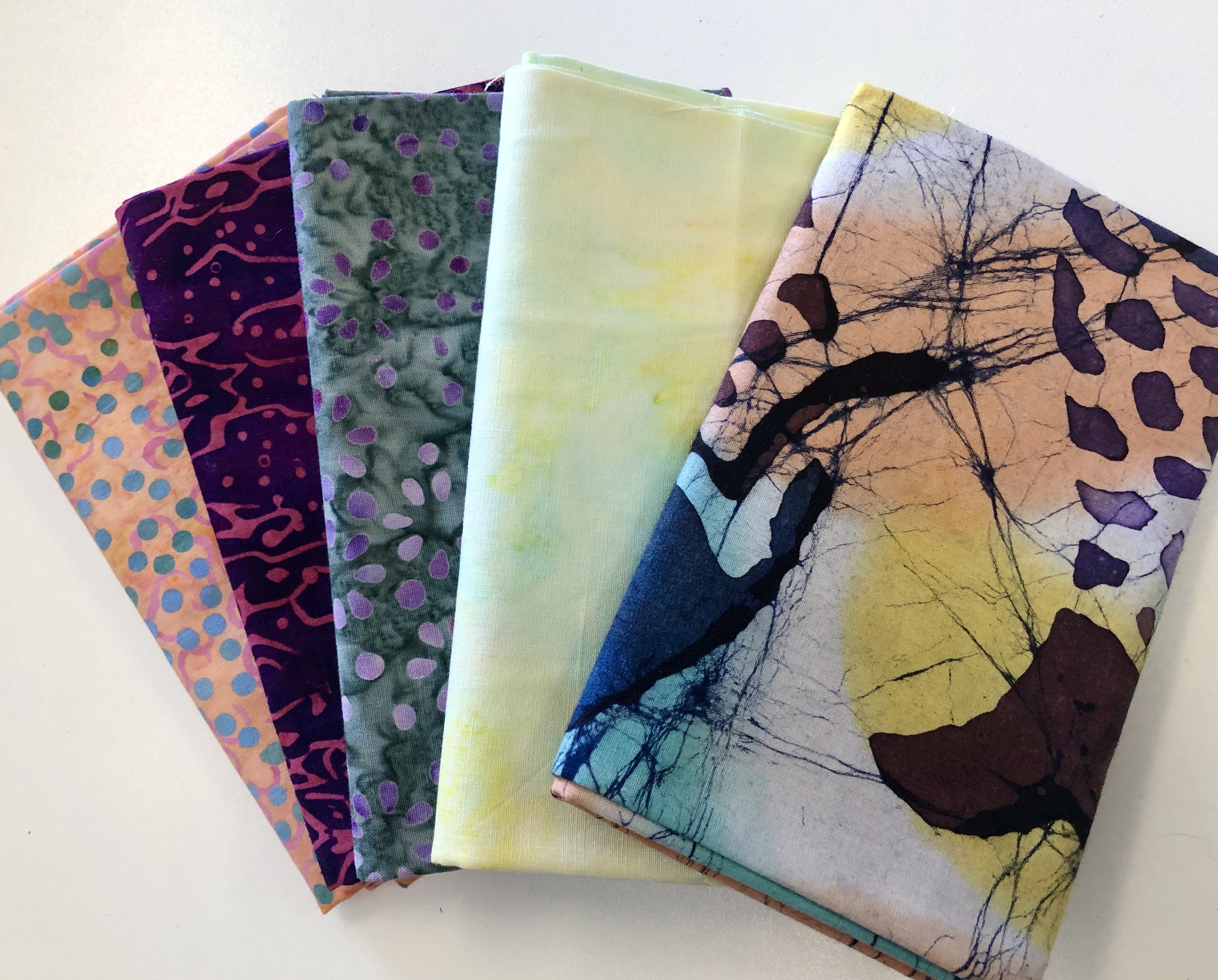 Batik Fat Quarter Bundle 55512