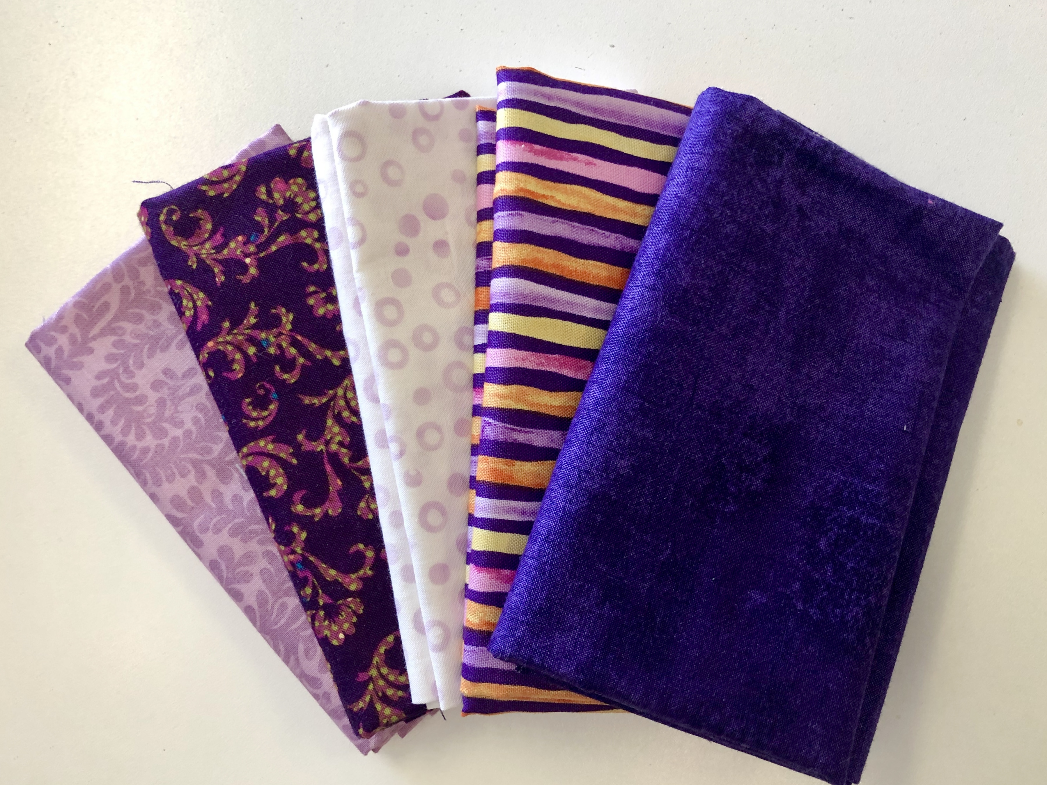Purple Fat Quarter Bundle 55514