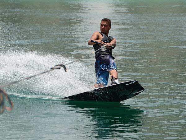 Wake Boarding 15 MIN