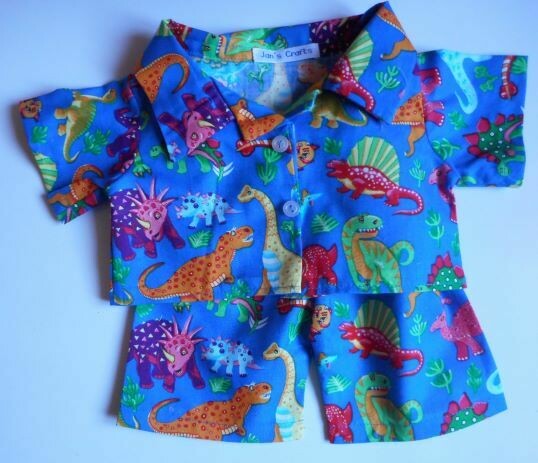 Pyjamas with collar - dinosaur print Pyjamas with collar - dinosaur print