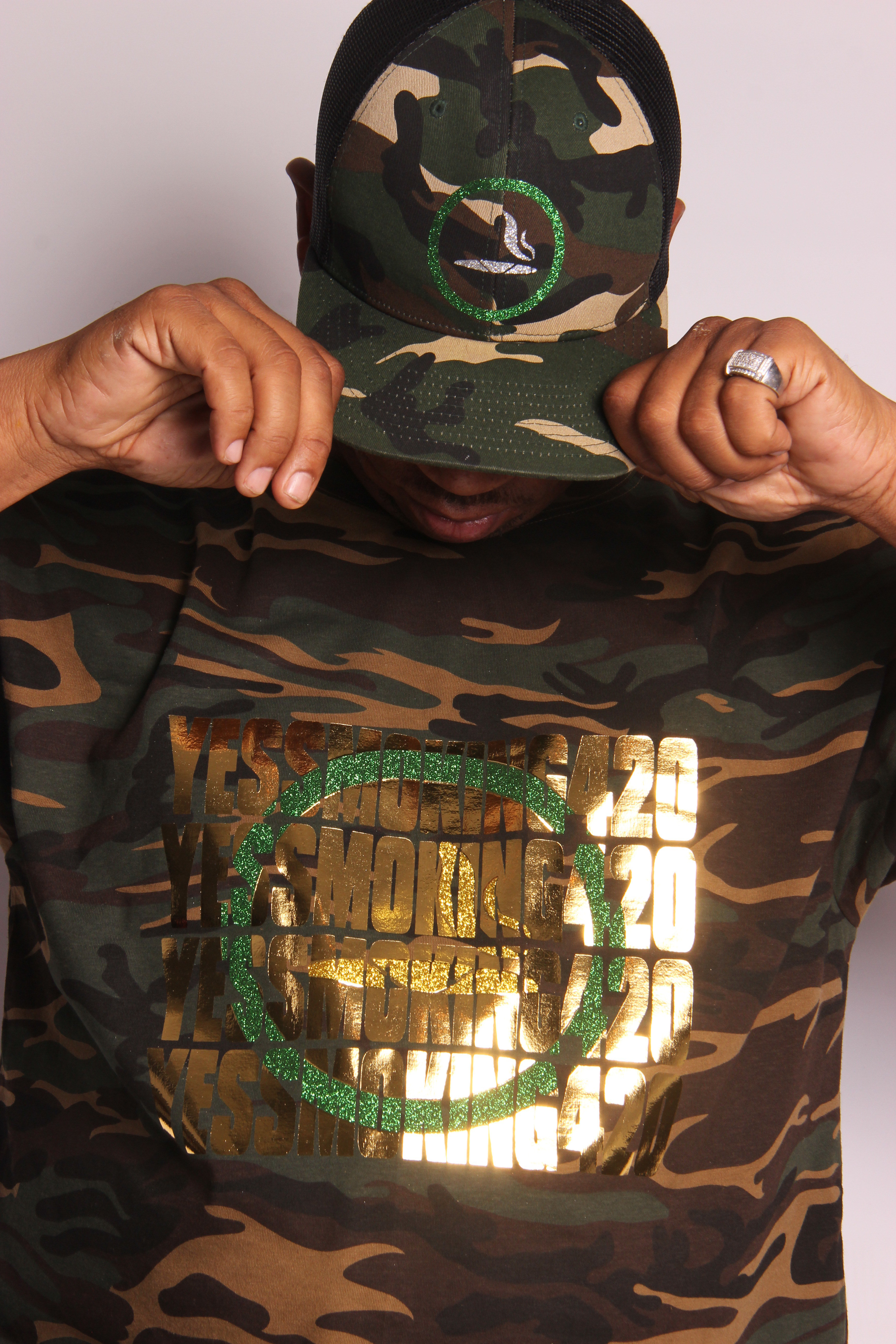 CAMOFLAUGE YES SMOKING 420 KNOCKOUT T-SHIRT 00008