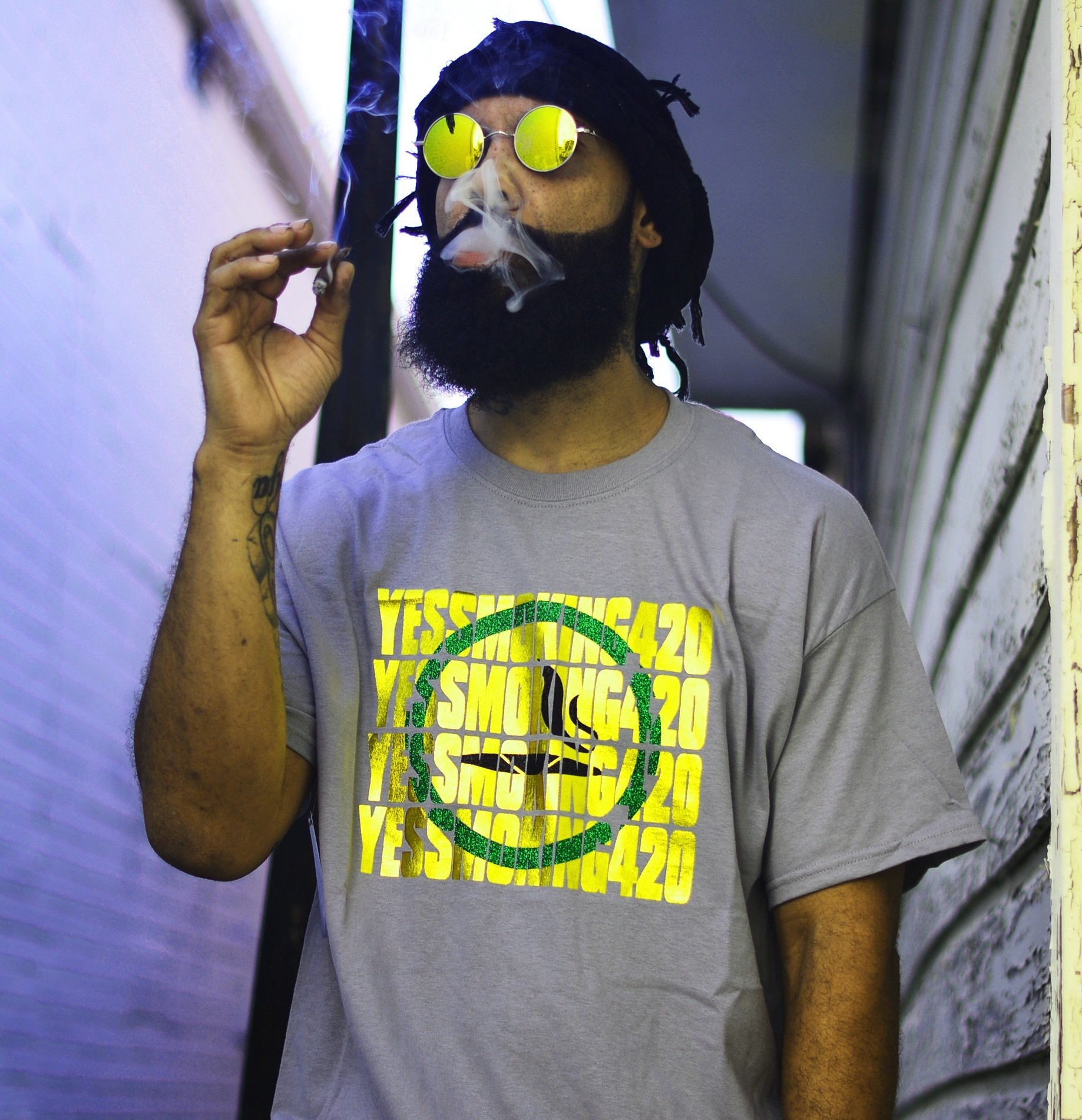 Grey Yes Smoking 420 T-Shirt with gold knockout design 00009