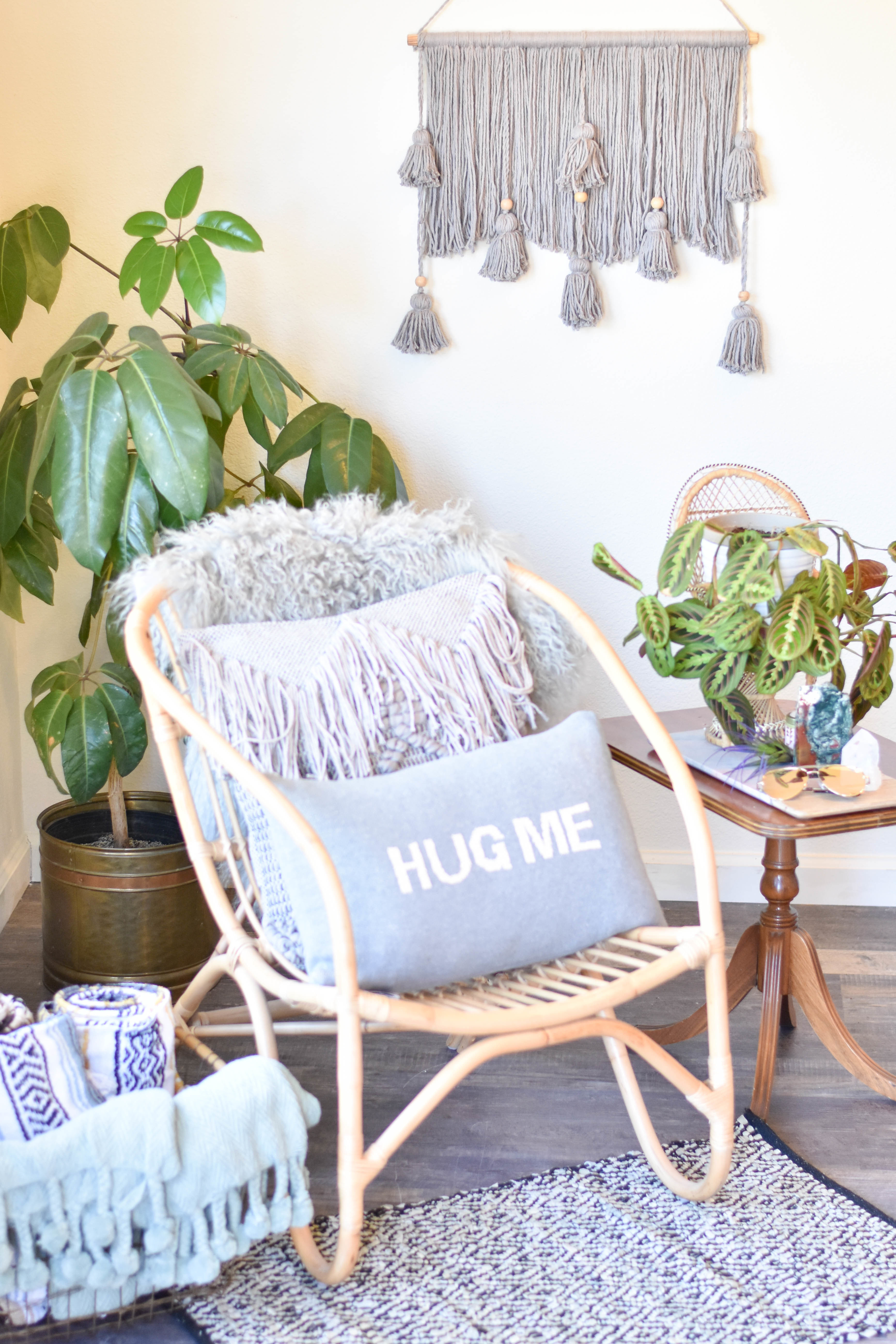 Grey wall hanging da9033