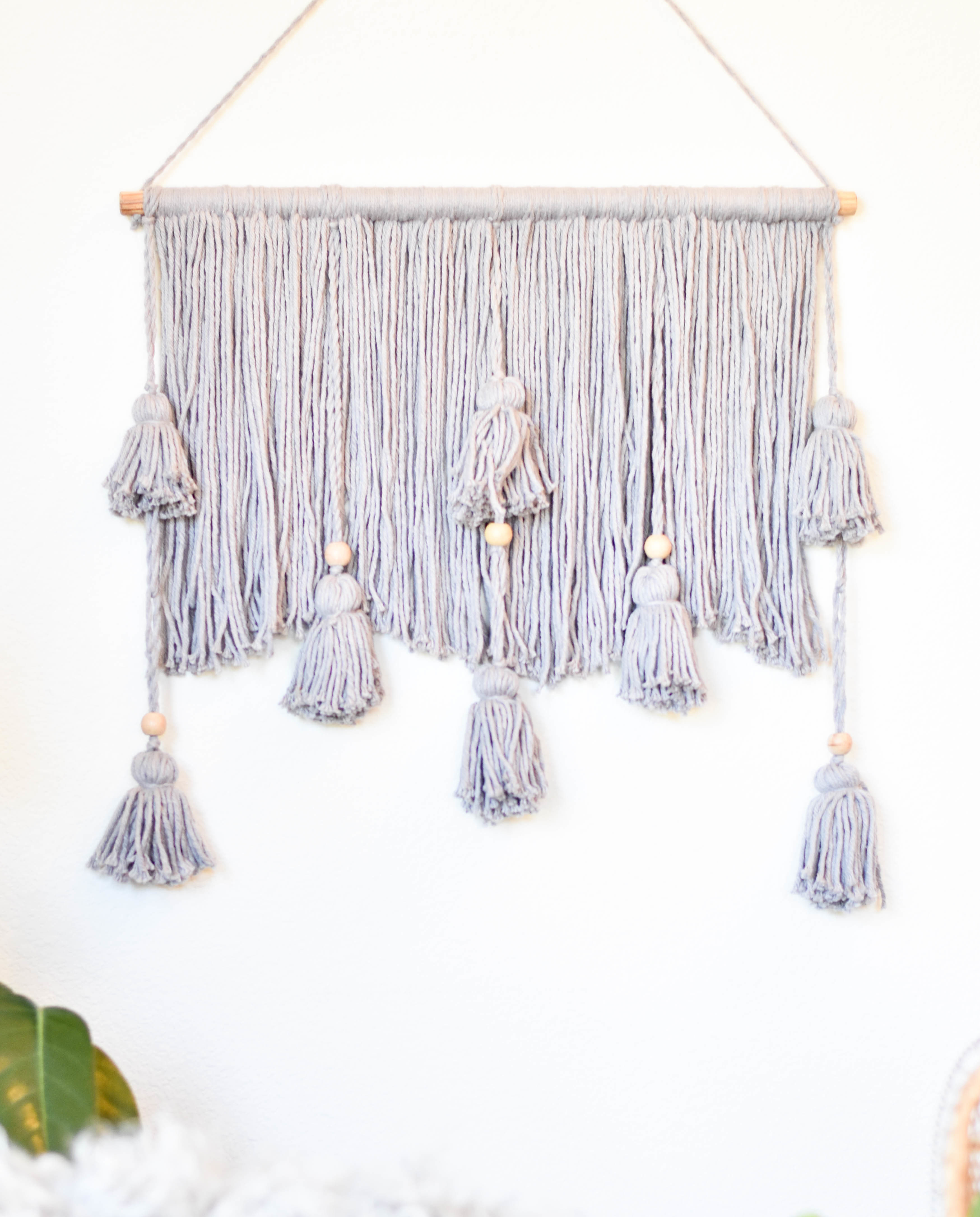 Grey wall hanging da9033