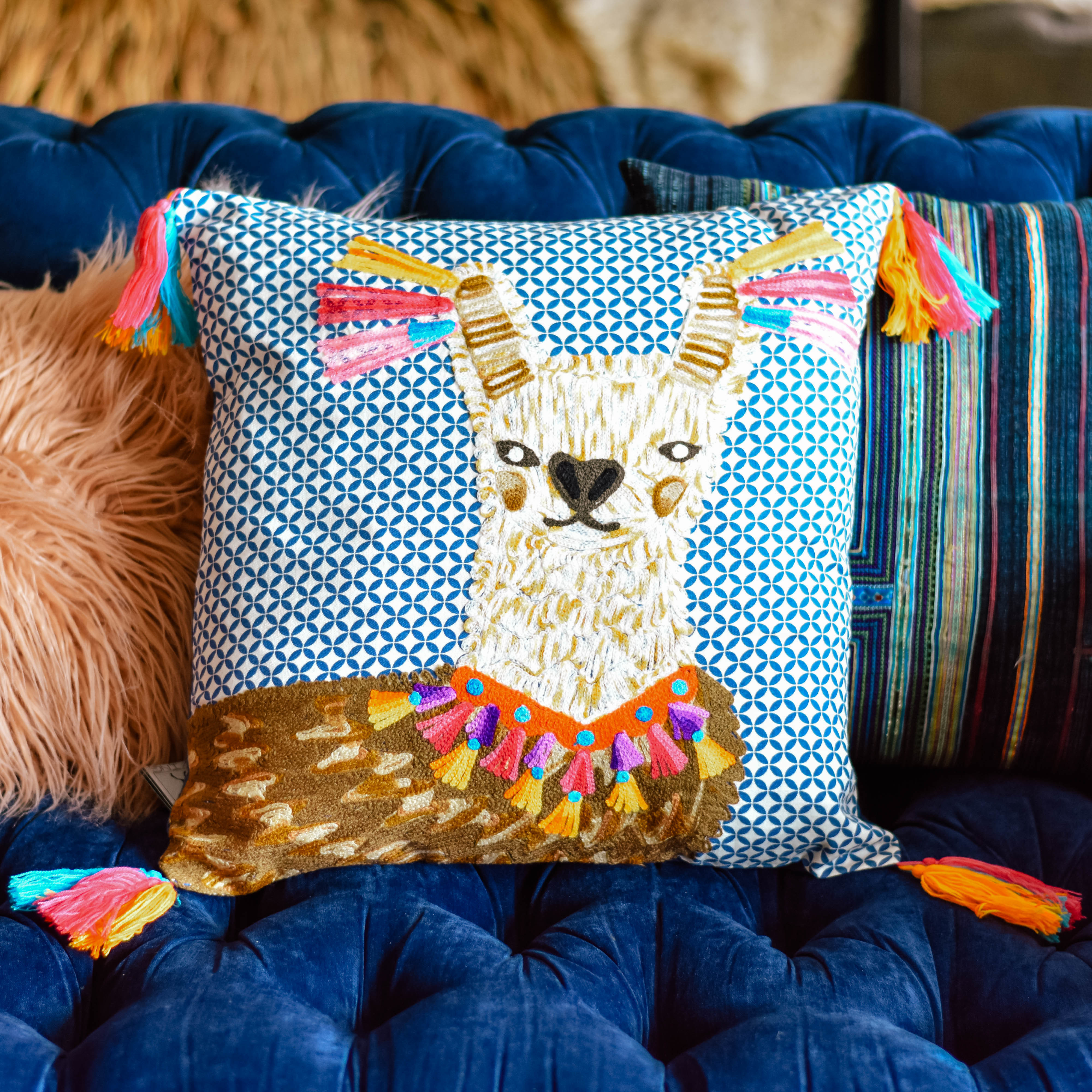 lama pillow abcc16771 4TJ5PNQDSTMJ8