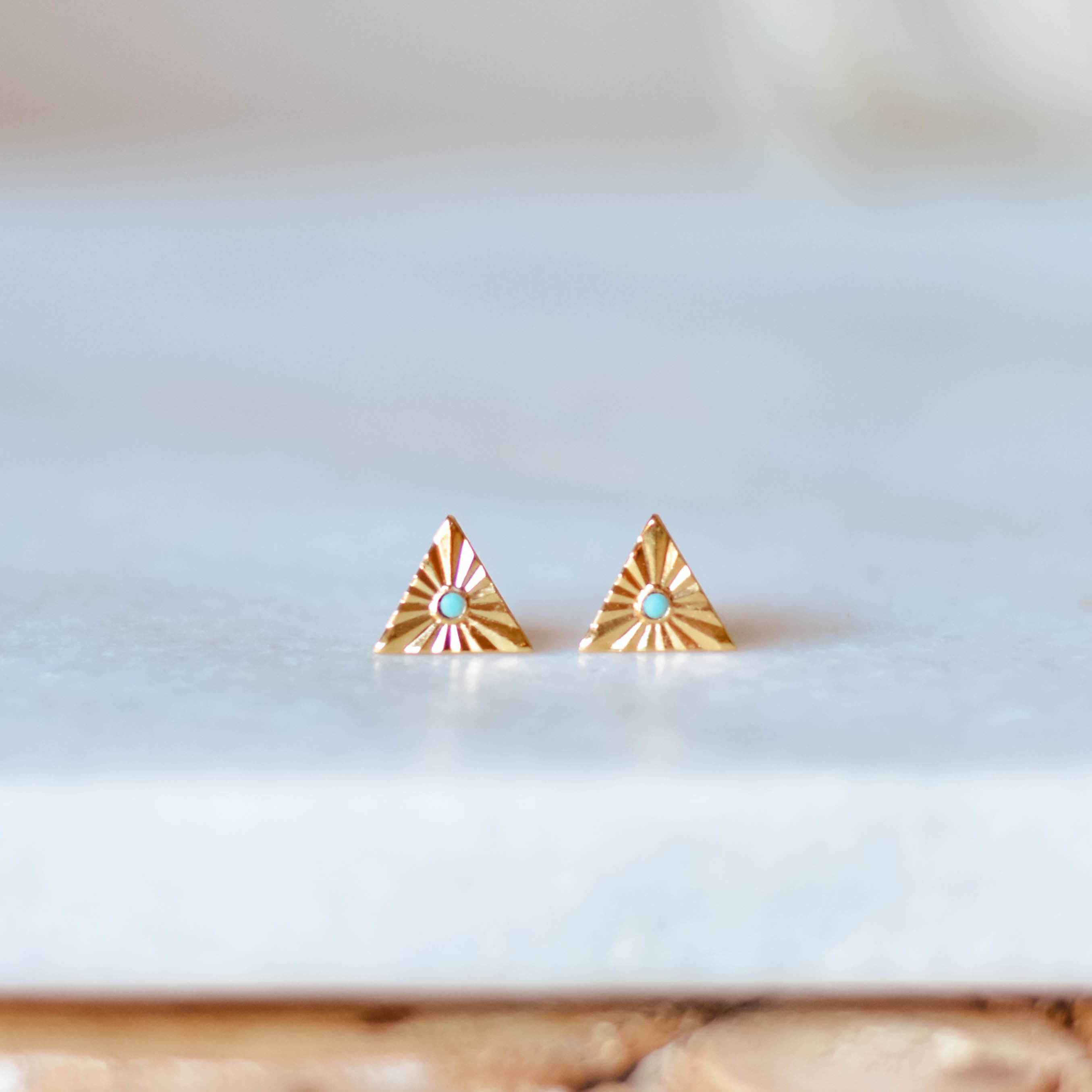 glint triangle studs RWEMZSY7DGX4G