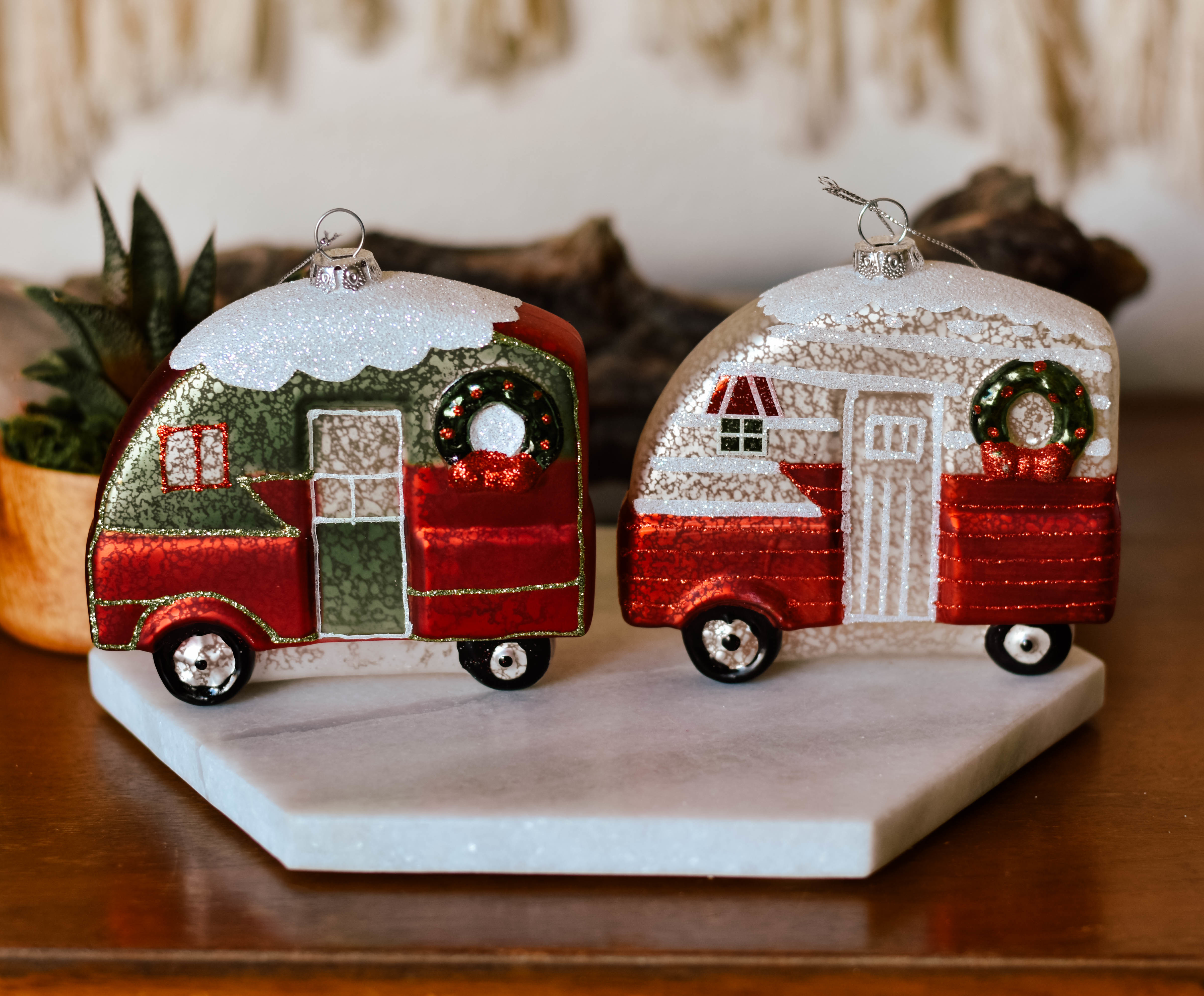 Glass Camper Ornaments B9EF19G6DY24G