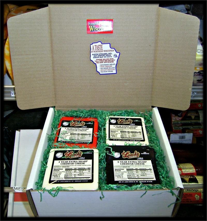 The Executive Wisconsin Cheese Gift Box 00045