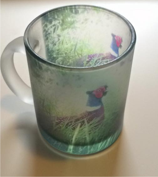 Materet glaskrus med Fasan