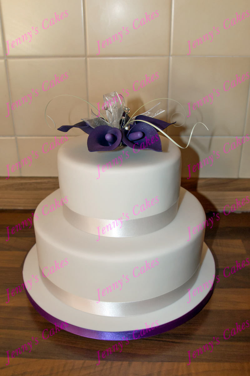 gretna two-tier cake with Sugar Calla Lilies