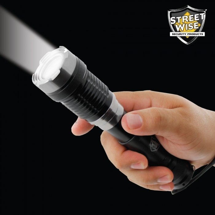 Cree Lantern Flashlight w/ Twist Zoom Cree Lantern Flashlight w/ Twist Zoom