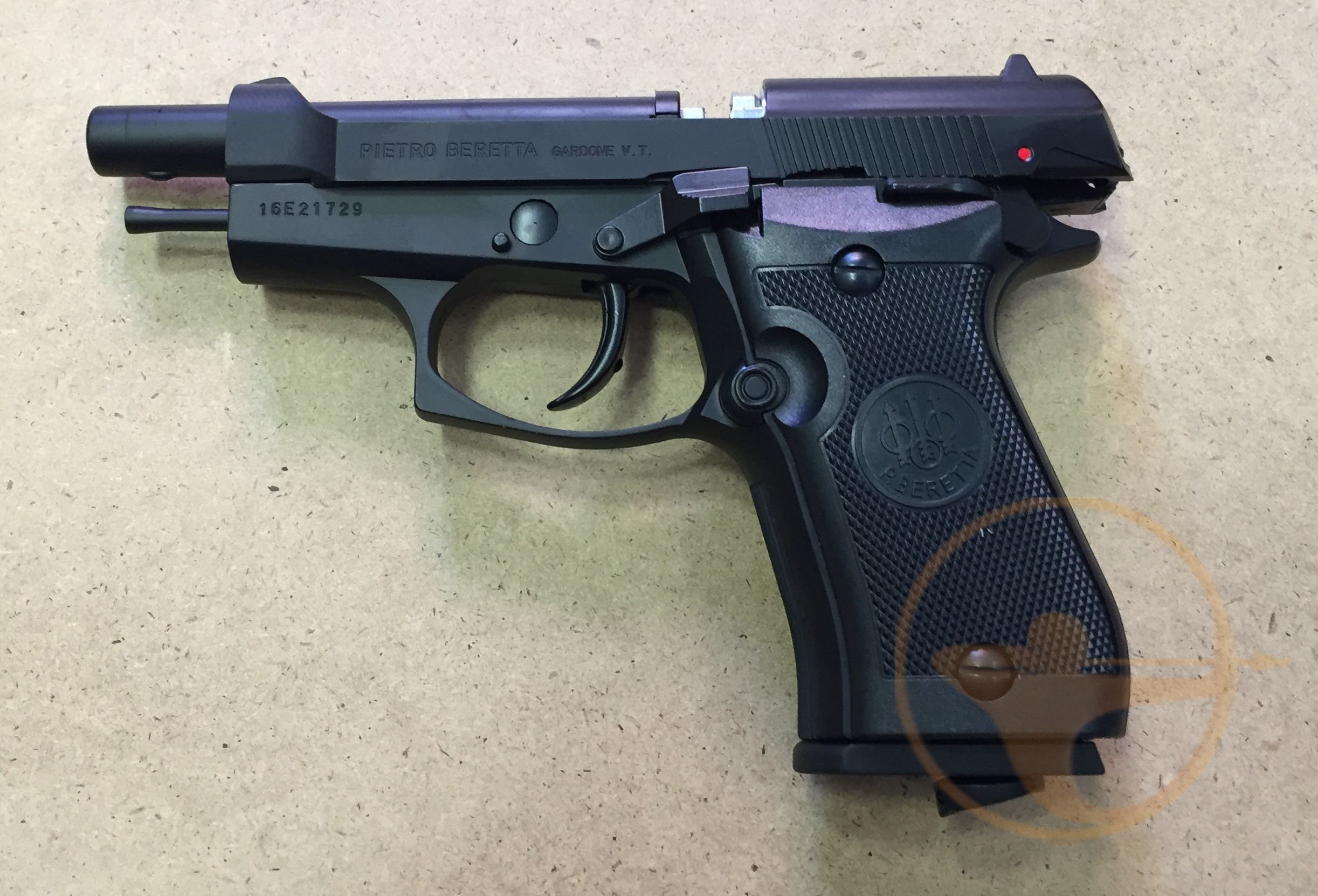 Пистолет Umarex Beretta M84 FS