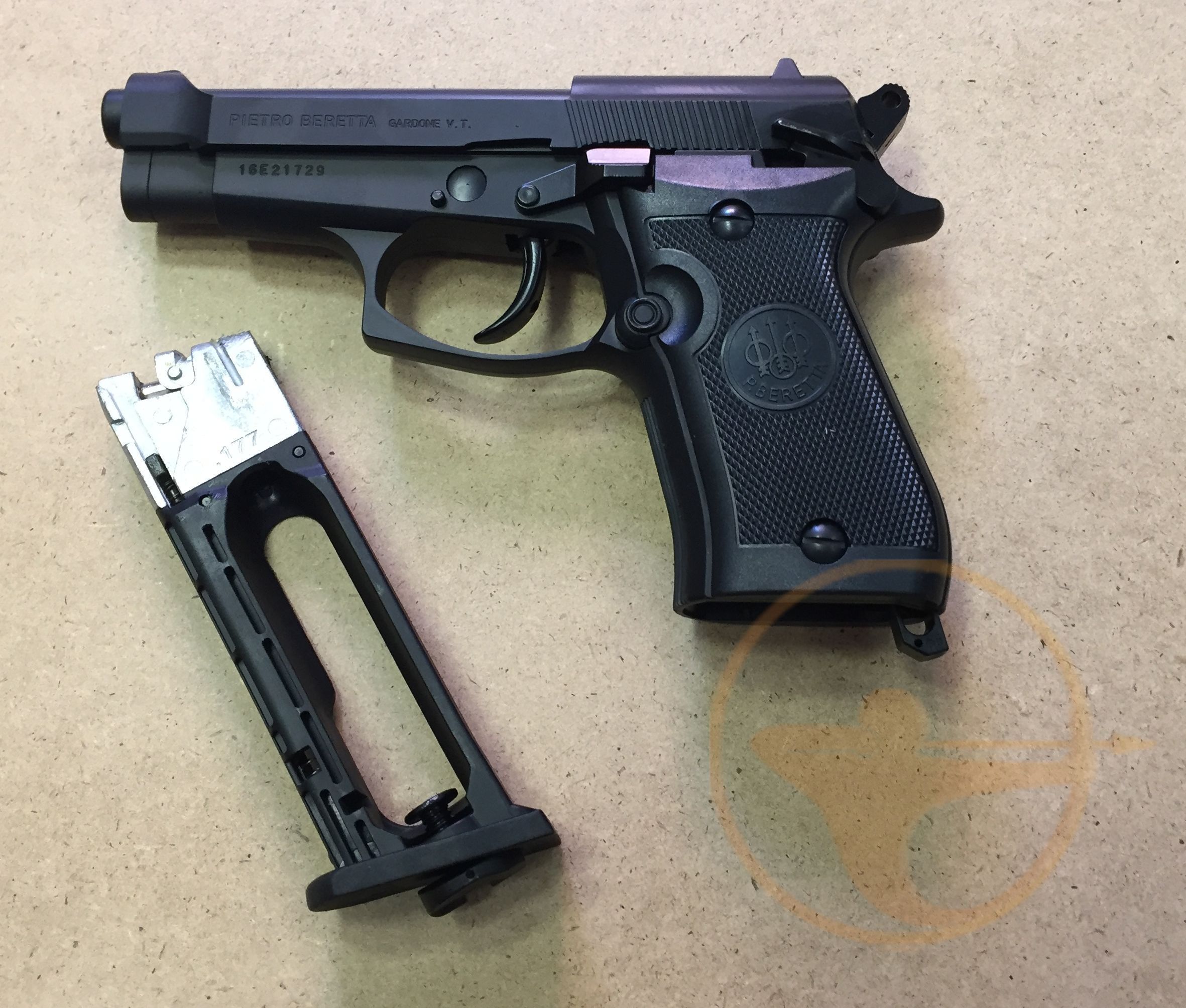 Пистолет Umarex Beretta M84 FS