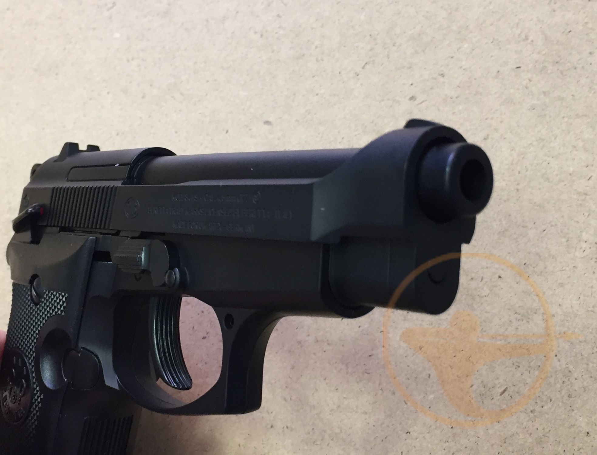 Пистолет Umarex Beretta M84 FS