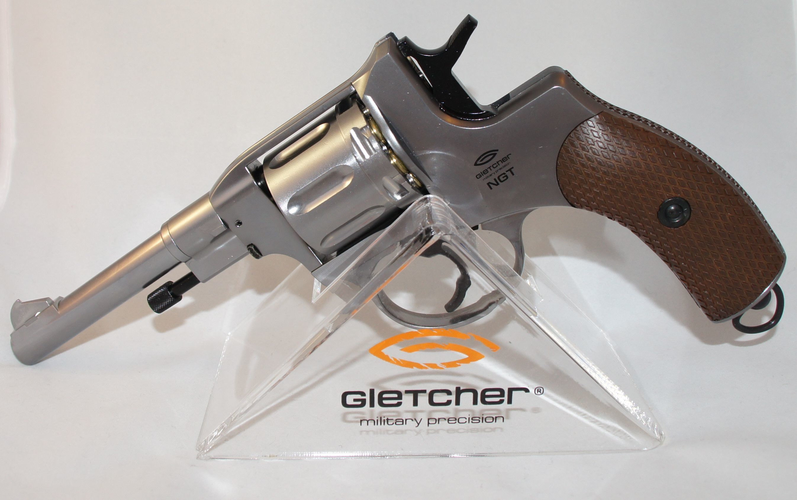 Револьвер Gletcher NGT F Silver 00394