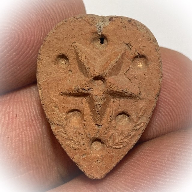 Daw Nai Pan Nai Pon Nuea Pong Aathan Early Era Lucky Star Amulet Luang Por Pina Free EMS Worldwide