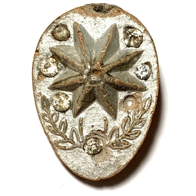 Daw Nai Pan Nai Pon 2 Sided Lucky Star with Ploi Sek Gems Luang Por Pina Wat Sanom Lao