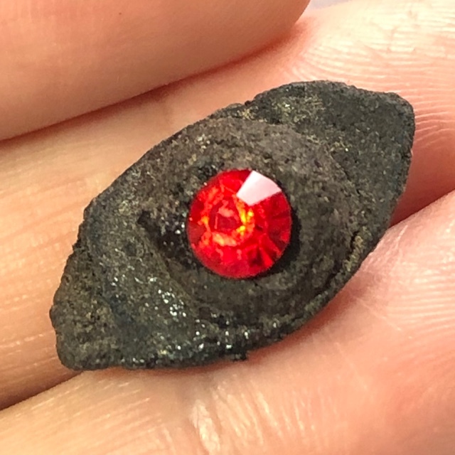 Duang Ta Aathan Pim Lek Nuea Pong Prai Luan Fang Ploi Daeng Early Era Shiva Eye Red Gemstone Luang Por Pina