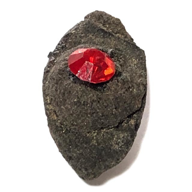 Duang Ta Aathan Pim Lek Nuea Pong Prai Luan Fang Ploi Daeng Early Era Shiva Eye Red Gemstone Luang Por Pina