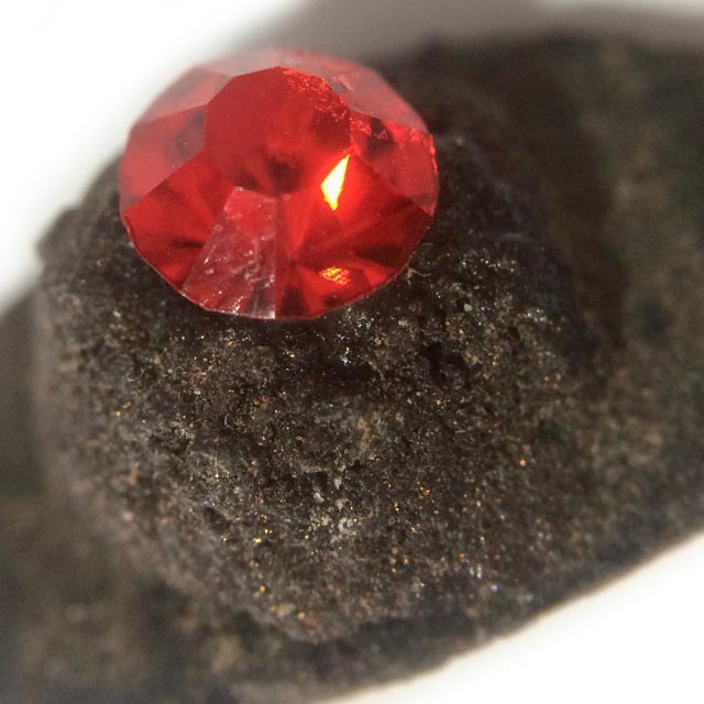 Duang Ta Aathan Pim Lek Nuea Pong Prai Luan Fang Ploi Daeng Early Era Shiva Eye Red Gemstone Luang Por Pina