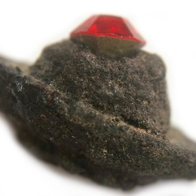 Duang Ta Aathan Pim Lek Nuea Pong Prai Luan Fang Ploi Daeng Early Era Shiva Eye Red Gemstone Luang Por Pina