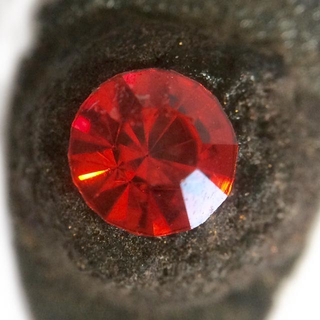 Duang Ta Aathan Pim Lek Nuea Pong Prai Luan Fang Ploi Daeng Early Era Shiva Eye Red Gemstone Luang Por Pina