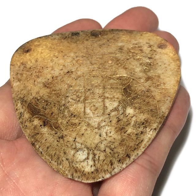 Ban Hneng Graduk Chang Pra Rahu Early Era Elephant Forehead Bone Carving 7x7 Cm Hand Inscriptions Luang Por Pina Free EMS