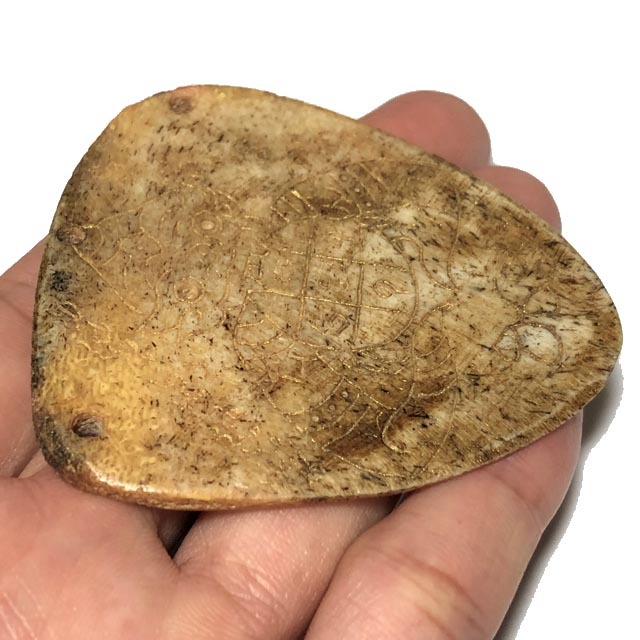 Ban Hneng Graduk Chang Pra Rahu Early Era Elephant Forehead Bone Carving 7x7 Cm Hand Inscriptions Luang Por Pina Free EMS