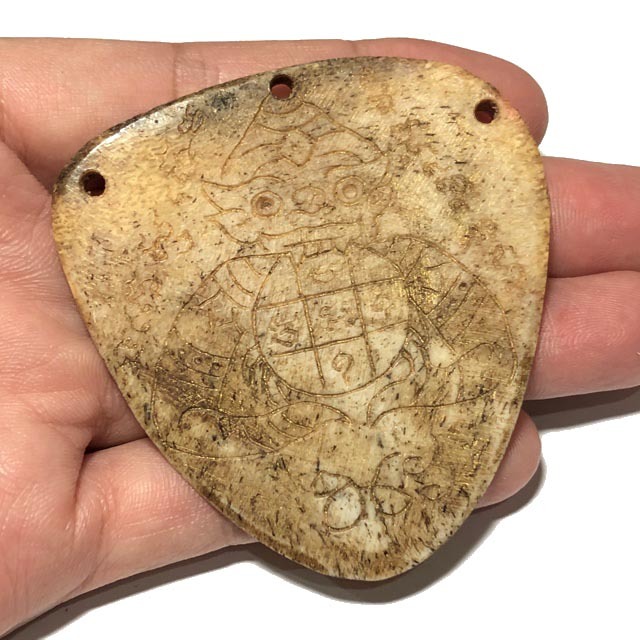 Ban Hneng Graduk Chang Pra Rahu Early Era Elephant Forehead Bone Carving 7x7 Cm Hand Inscriptions Luang Por Pina Free EMS