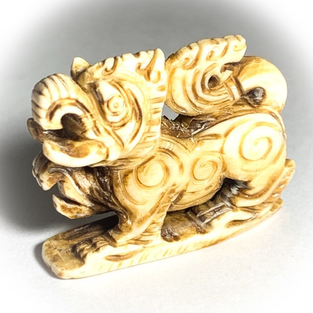 Kochasri Sam Khwan Nga Gae Carved Singha Himapant Elephant-Lion Luang Por Derm Wat Nong Po Free EMS