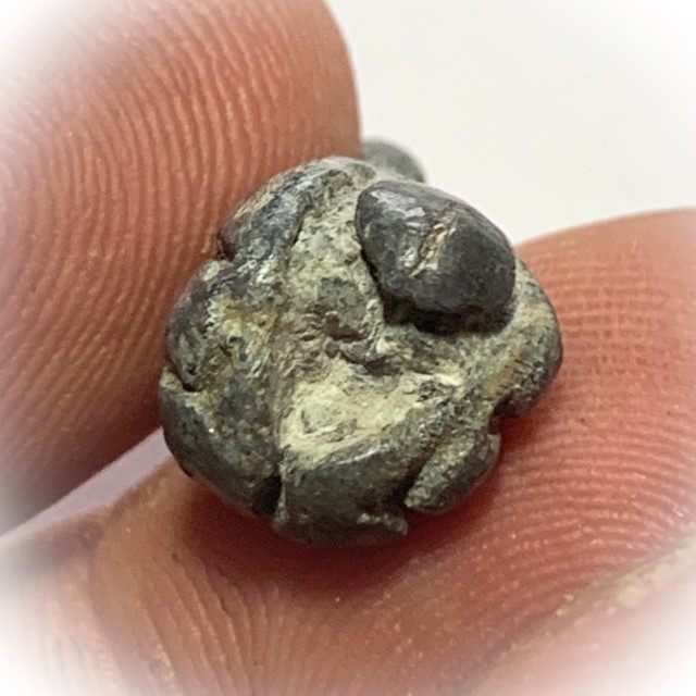Pra Pidta Pim Bpak Bao 2460 BE Pim Niyom Nuea Chin Pasom Parort Alchemical Metal Luang Por Dam Wat Kuti